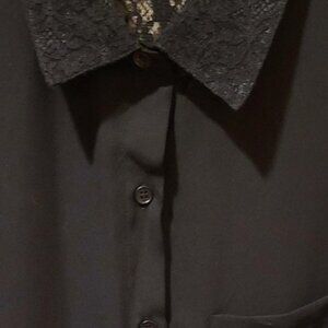 "FOREVER 21" BLACK LACED DRESSY SHIRT - SIZE MEDIUM